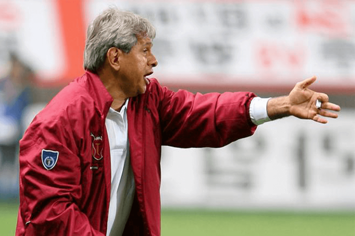 Arthur Bernardes Técnico de Futebol